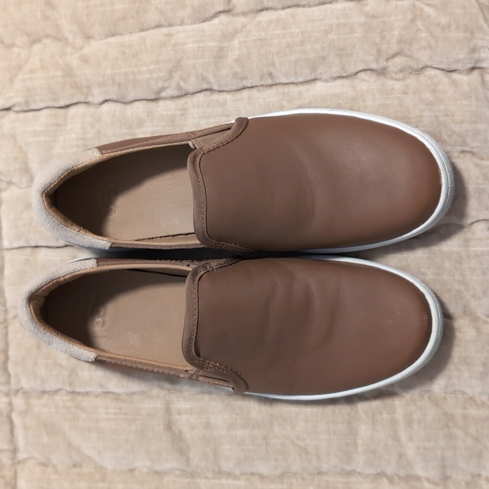 Ugg slip ons size 7